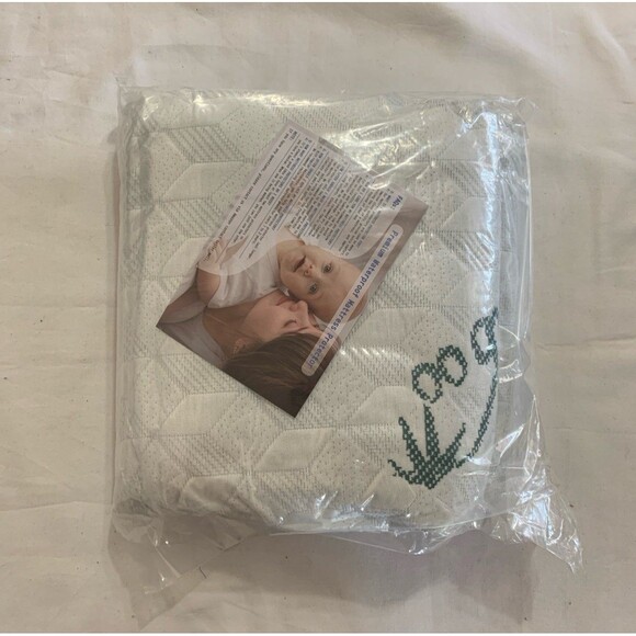 Mattress Protector Bamboo Waterproof King - Picture 2 of 7